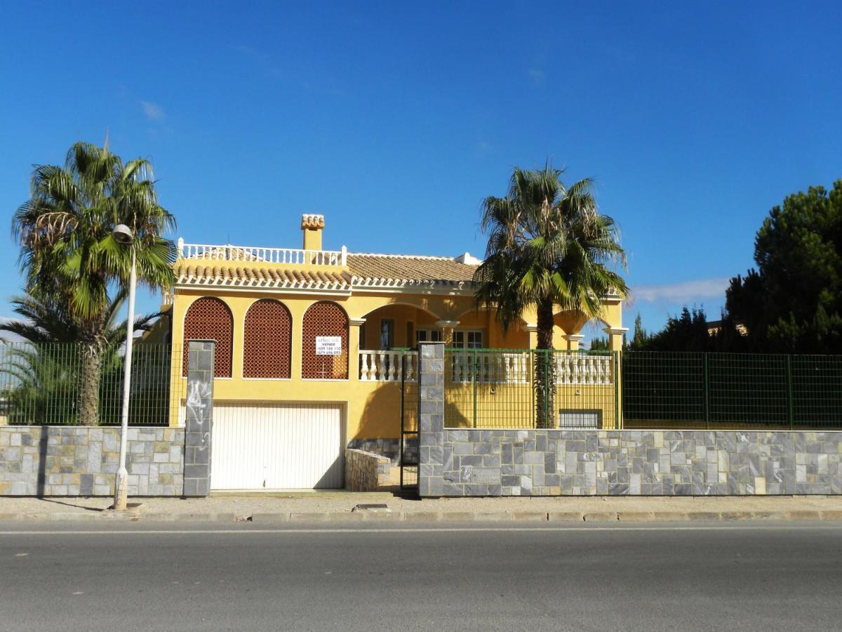 Villa en Veneziola con atracadero privado La Manga del Mar Menor Exterior foto